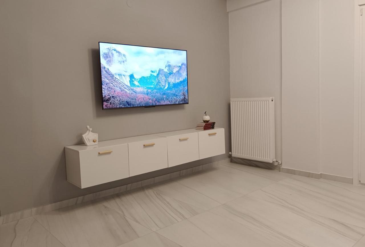 Comfort Corner 75M2 100Mbs Thessaloniki Exterior photo