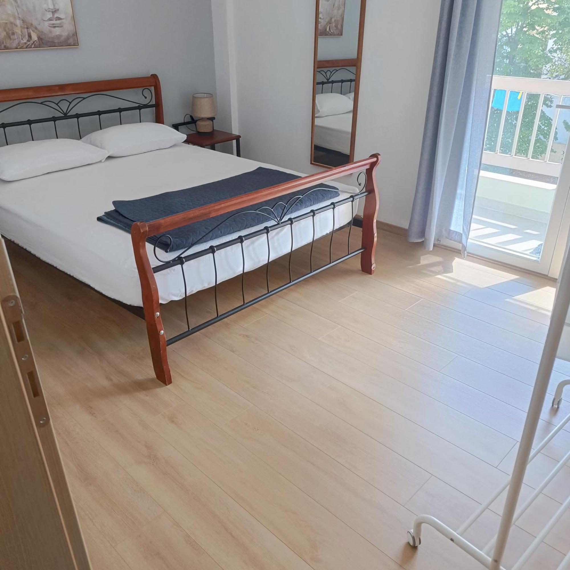 Comfort Corner 75M2 100Mbs Thessaloniki Exterior photo